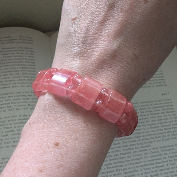 Pink Beaded Stretch Bracelet - Picture 1 of 7